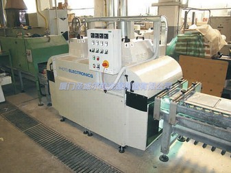 UV涂裝生產(chǎn)線4